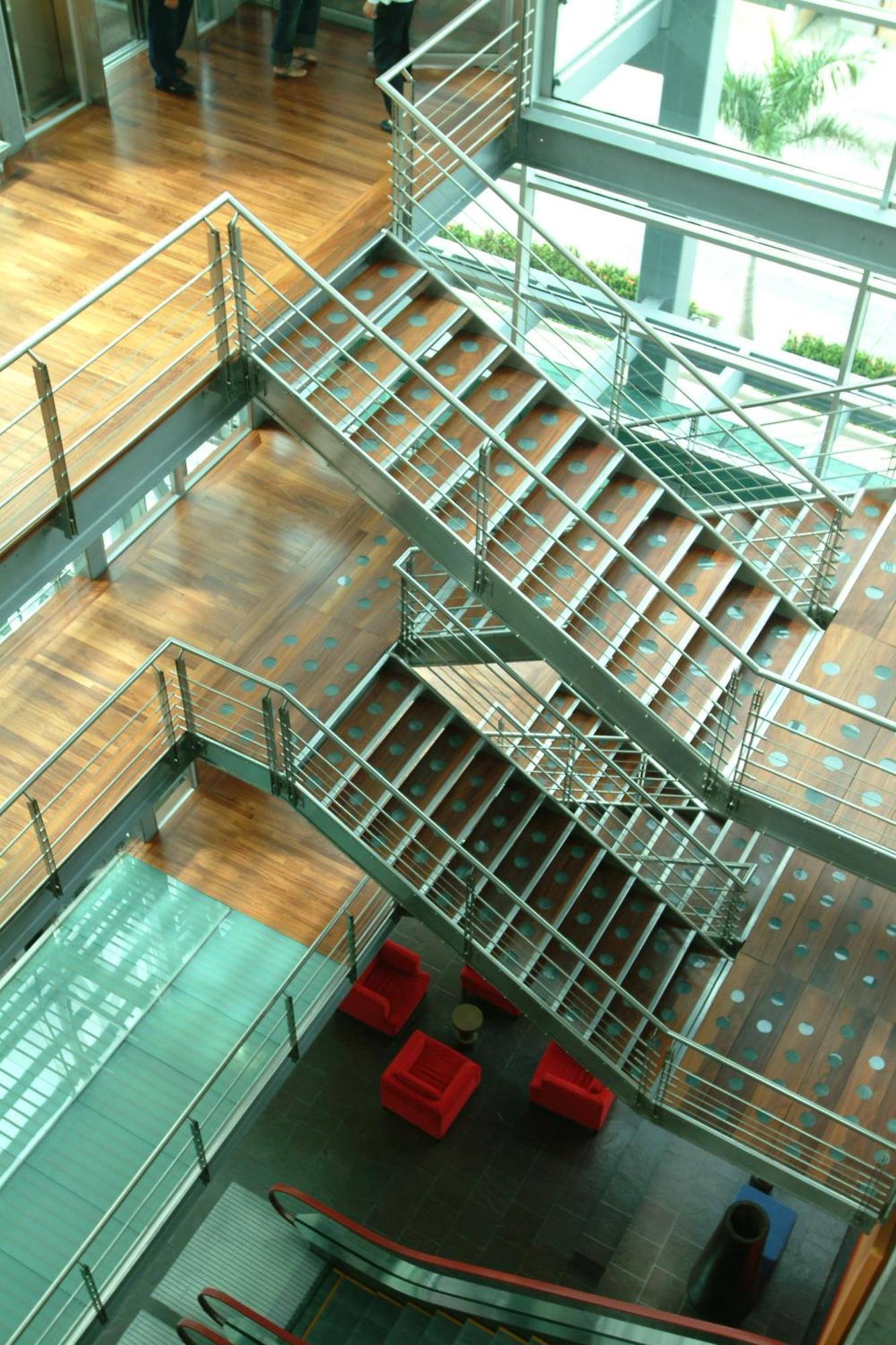 Decapolis Hotel Panama City Exterior photo Stairs